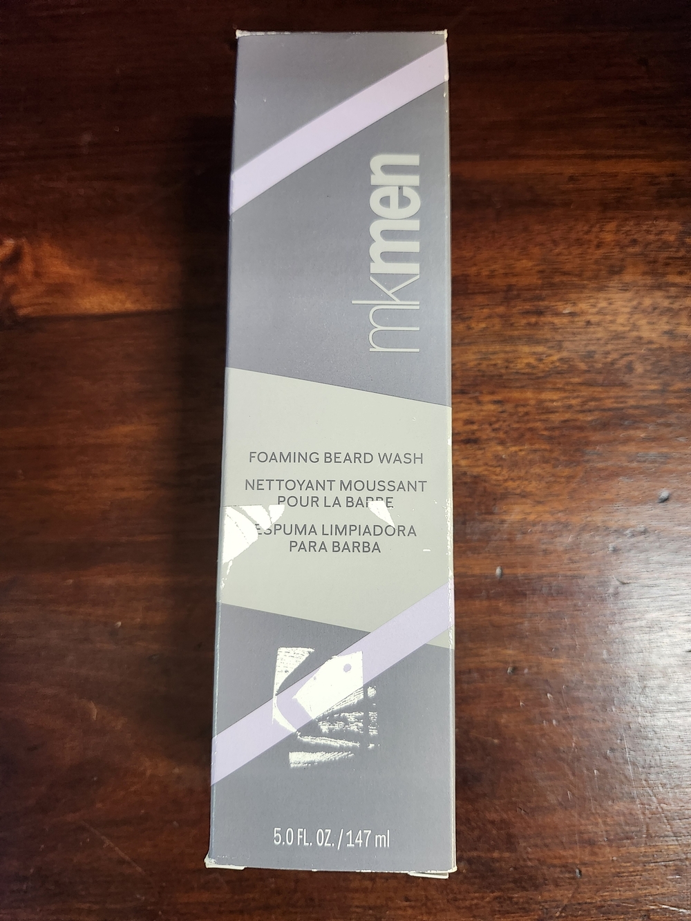 Mary Kay MKMen Foaming Beard Wash - Gray & Light Purple